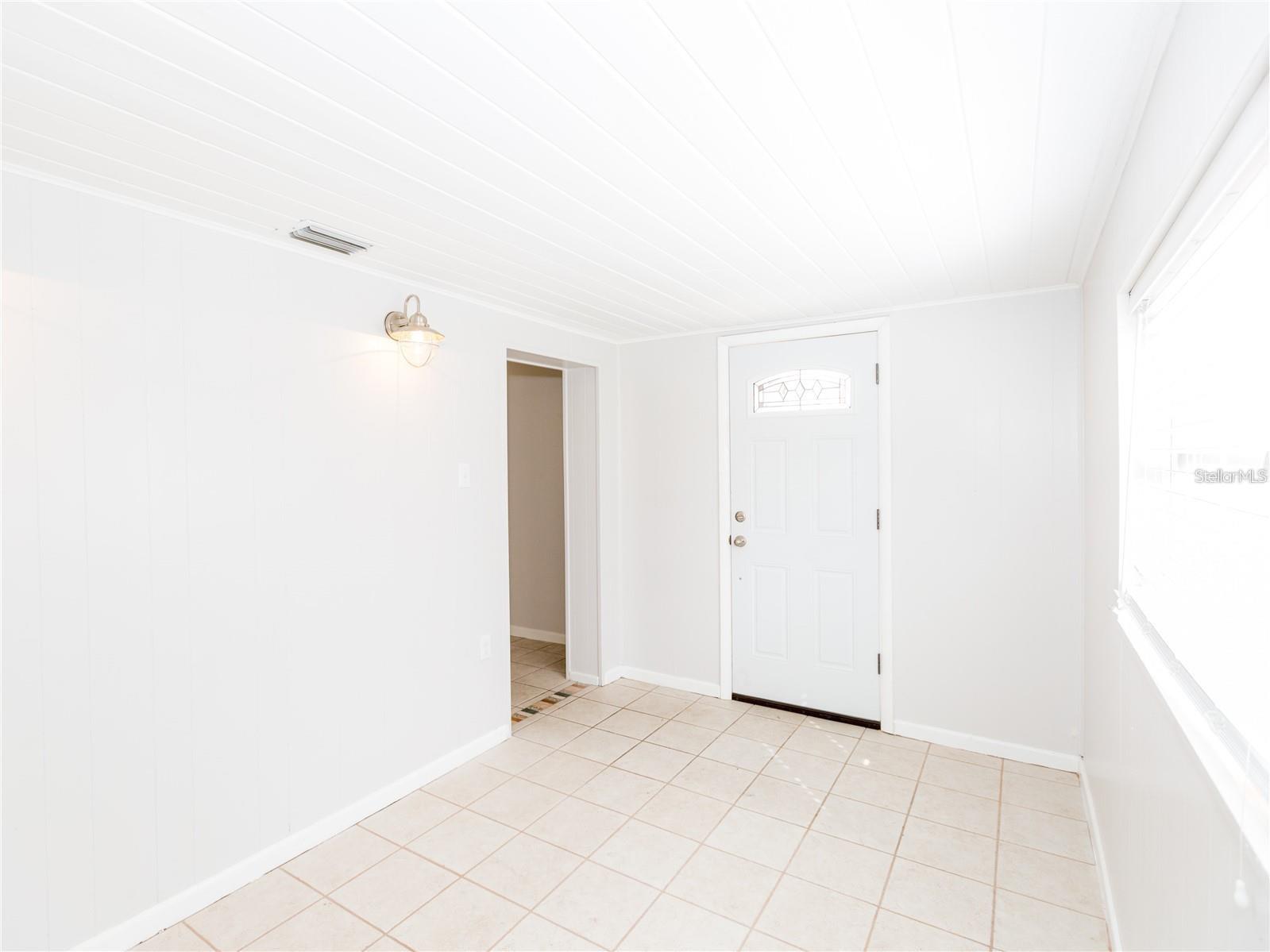 Image 6 of 19 For 224 Lawsona Boulevard