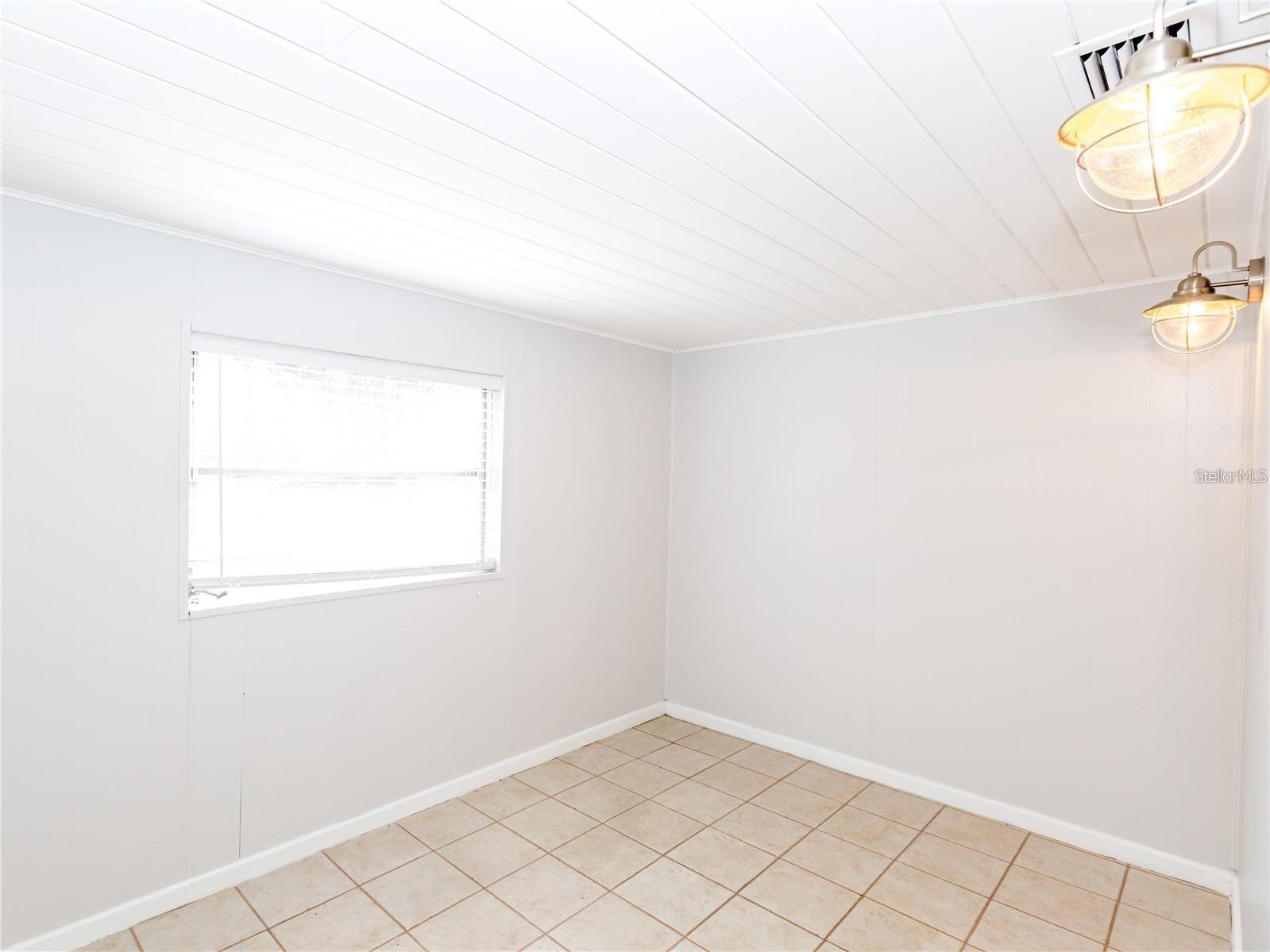 Image 7 of 19 For 224 Lawsona Boulevard