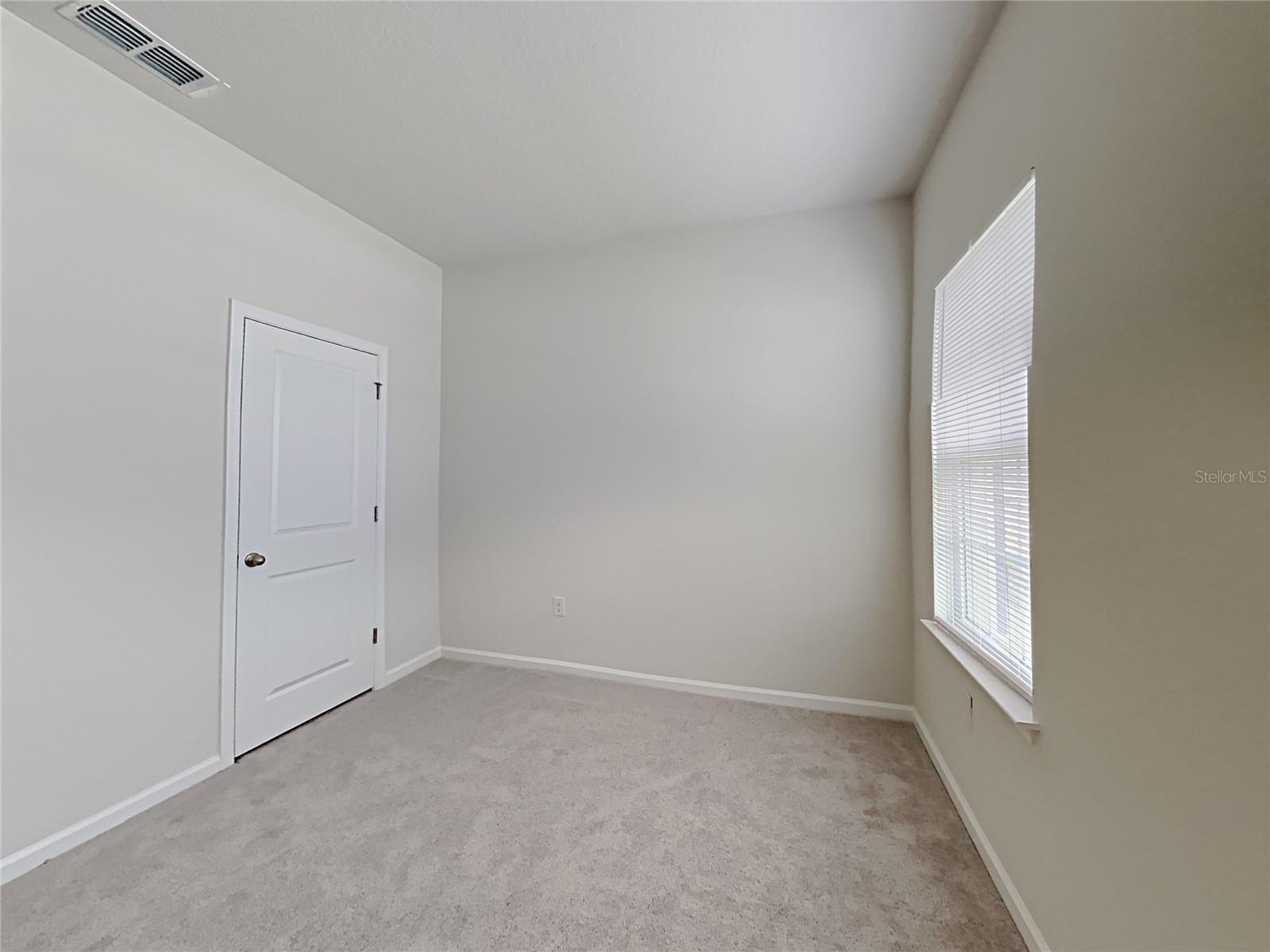 Image 11 of 17 For 221 Siesta Vista Court