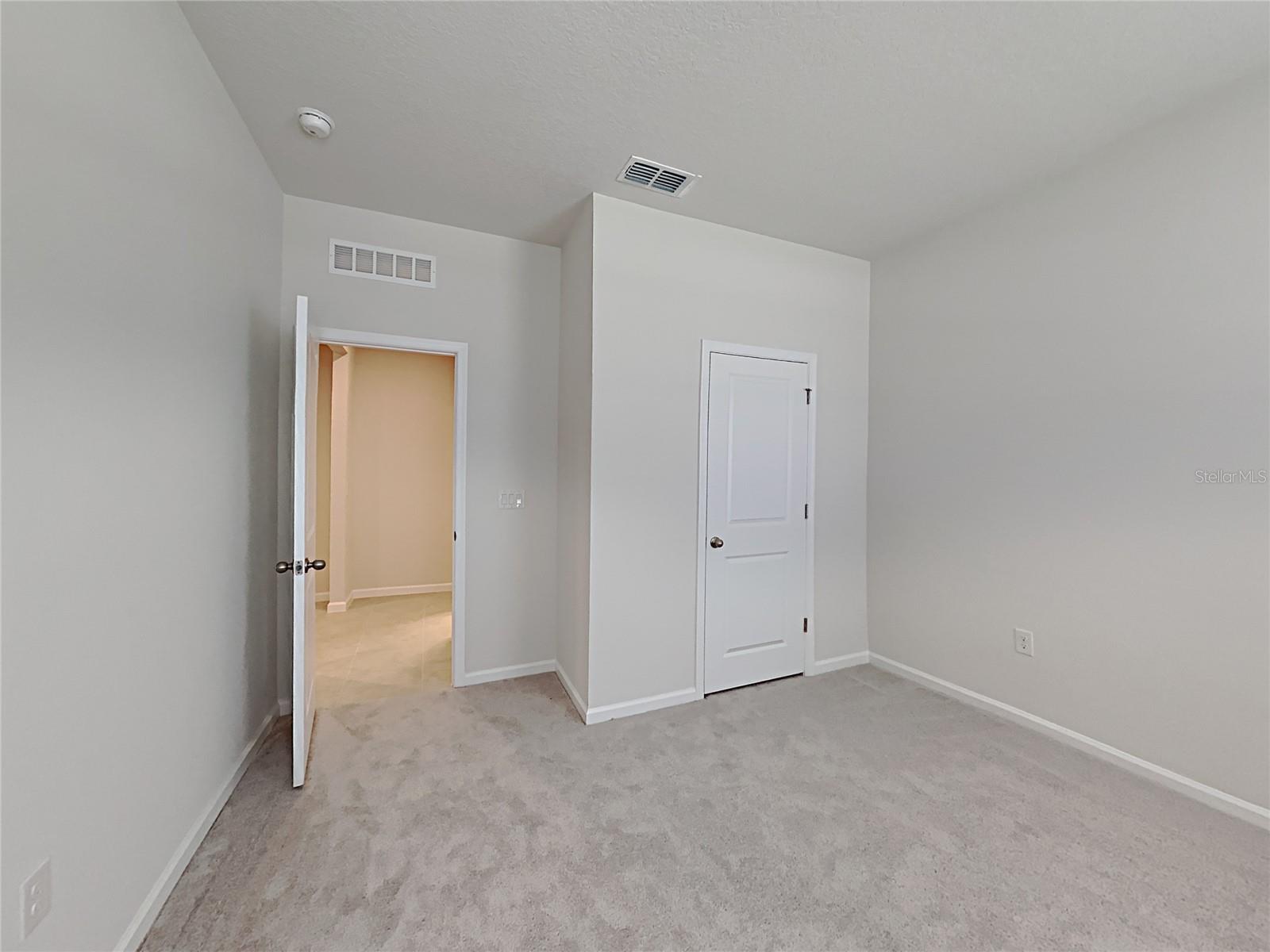 Image 12 of 17 For 221 Siesta Vista Court