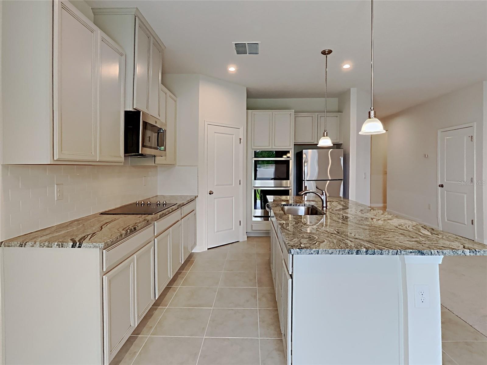 Image 4 of 17 For 221 Siesta Vista Court