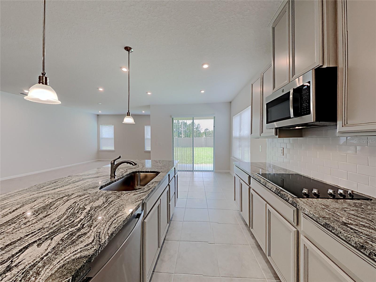 Image 5 of 17 For 221 Siesta Vista Court