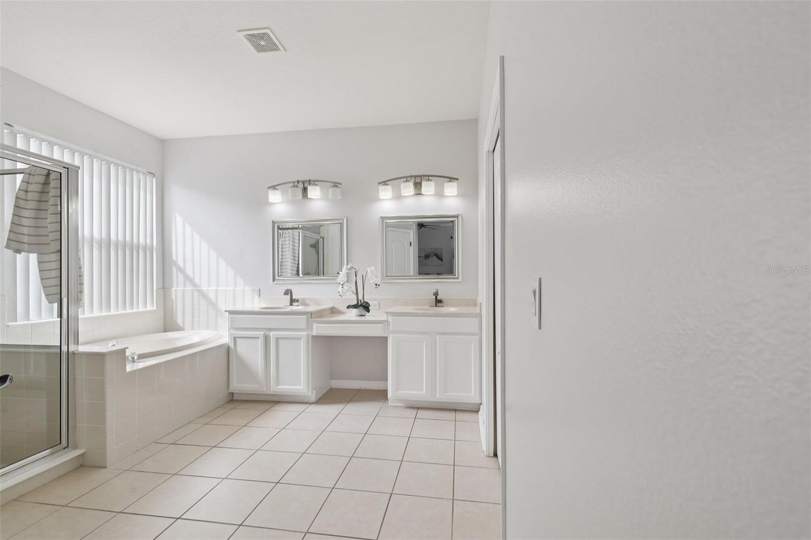 Image 27 of 44 For 5229 Clover Mist Drive