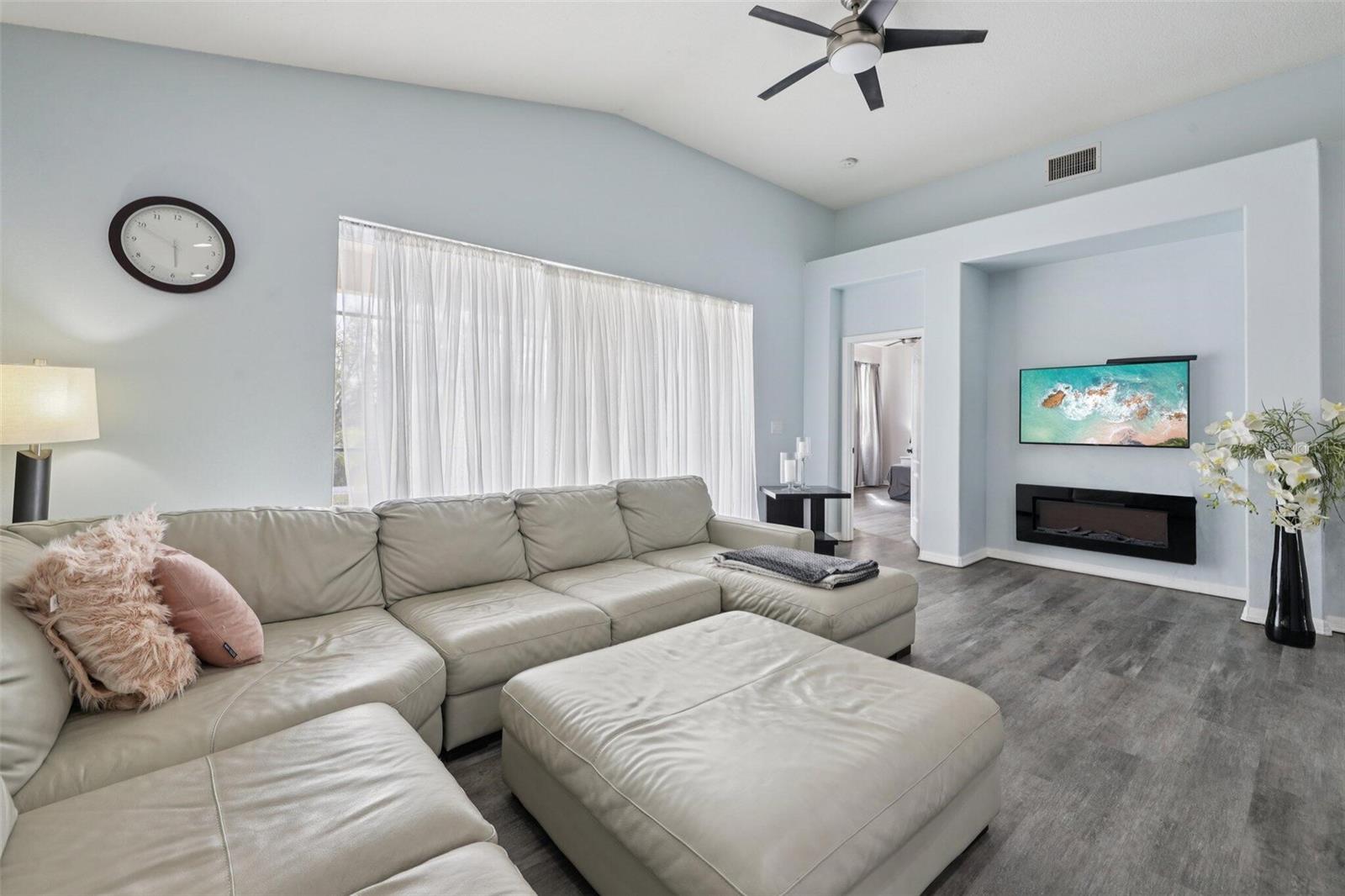 Image 8 of 44 For 5229 Clover Mist Drive