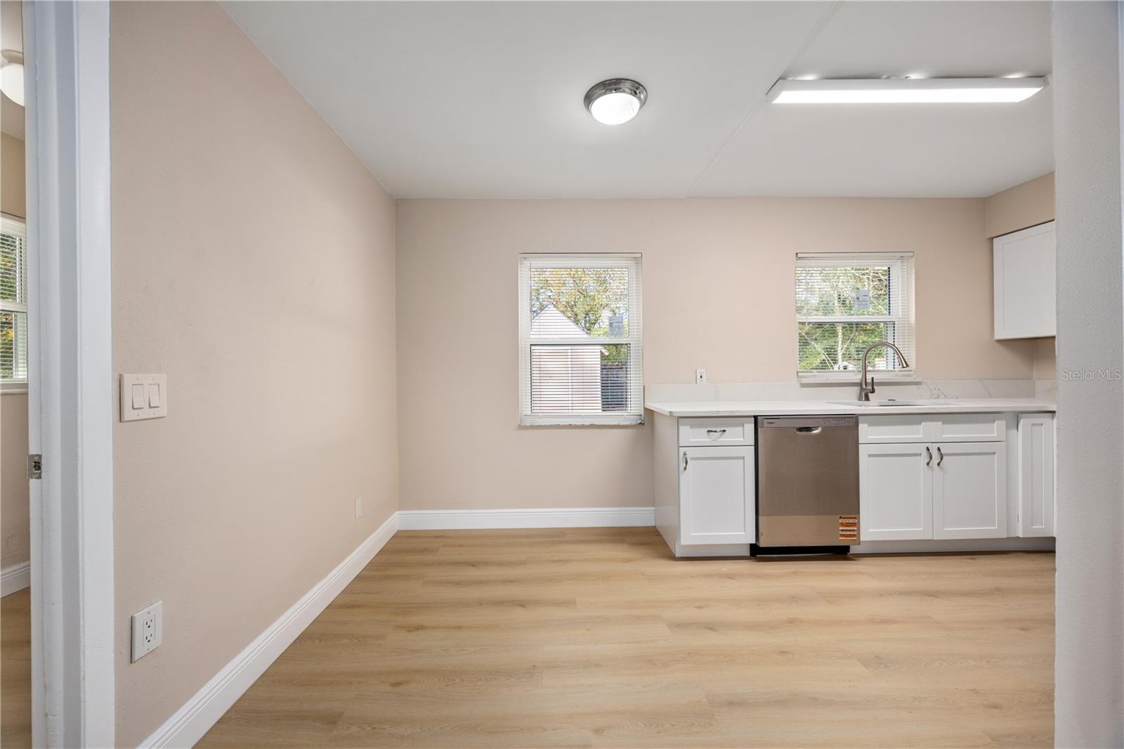 Image 10 of 27 For 8013 Rhea Circle