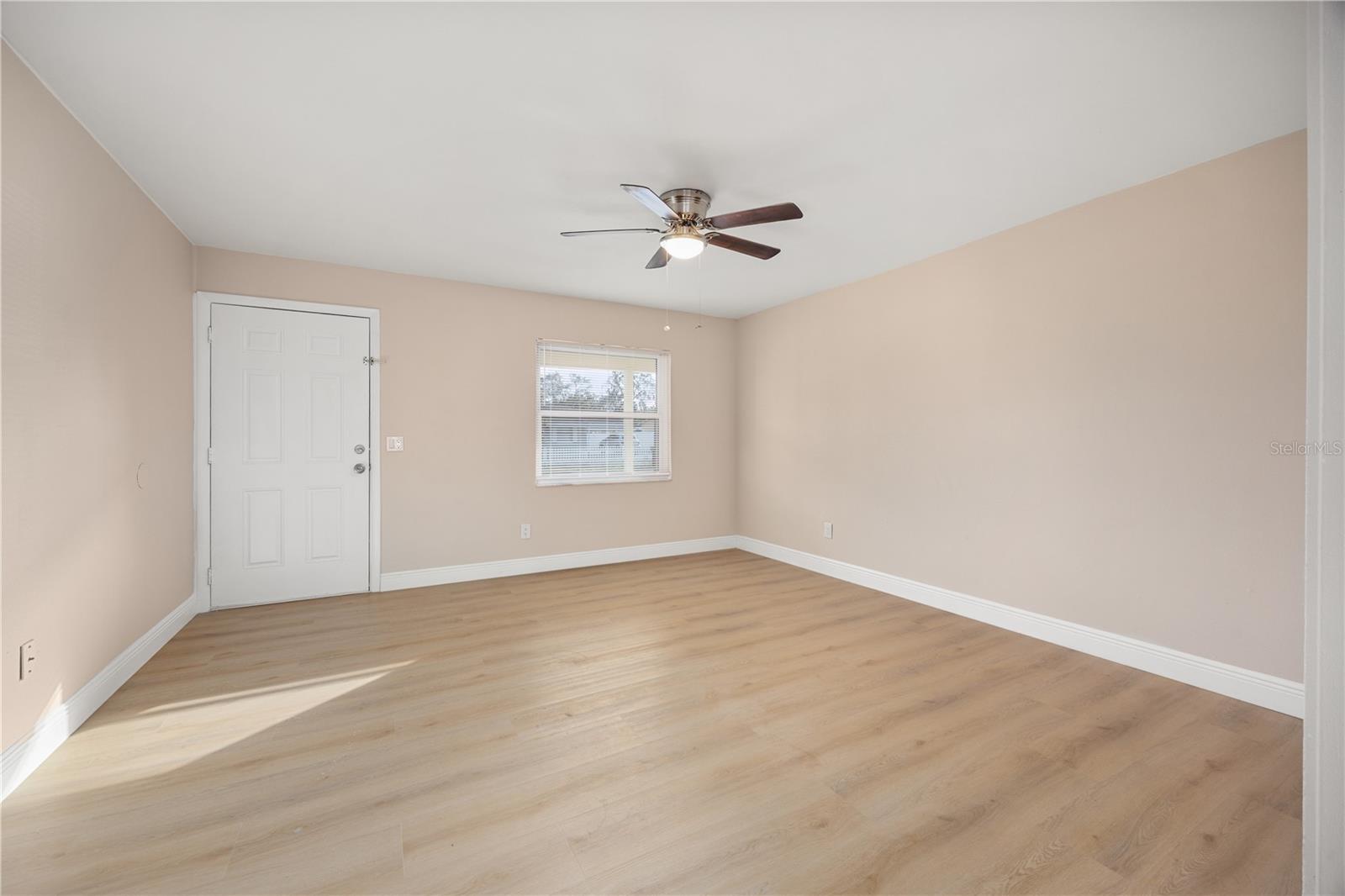 Image 14 of 27 For 8013 Rhea Circle