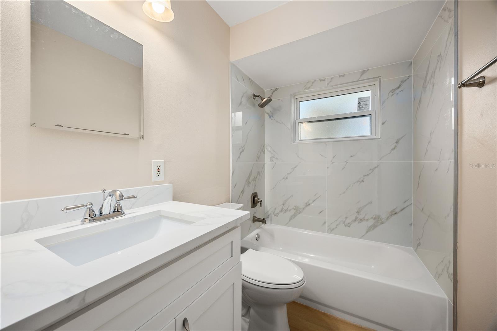 Image 21 of 27 For 8013 Rhea Circle