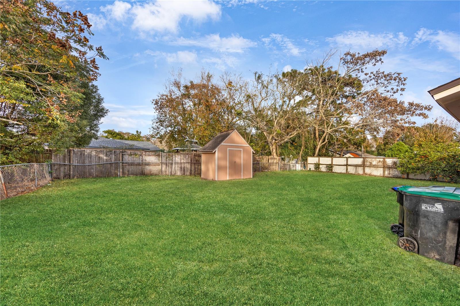 Image 26 of 27 For 8013 Rhea Circle