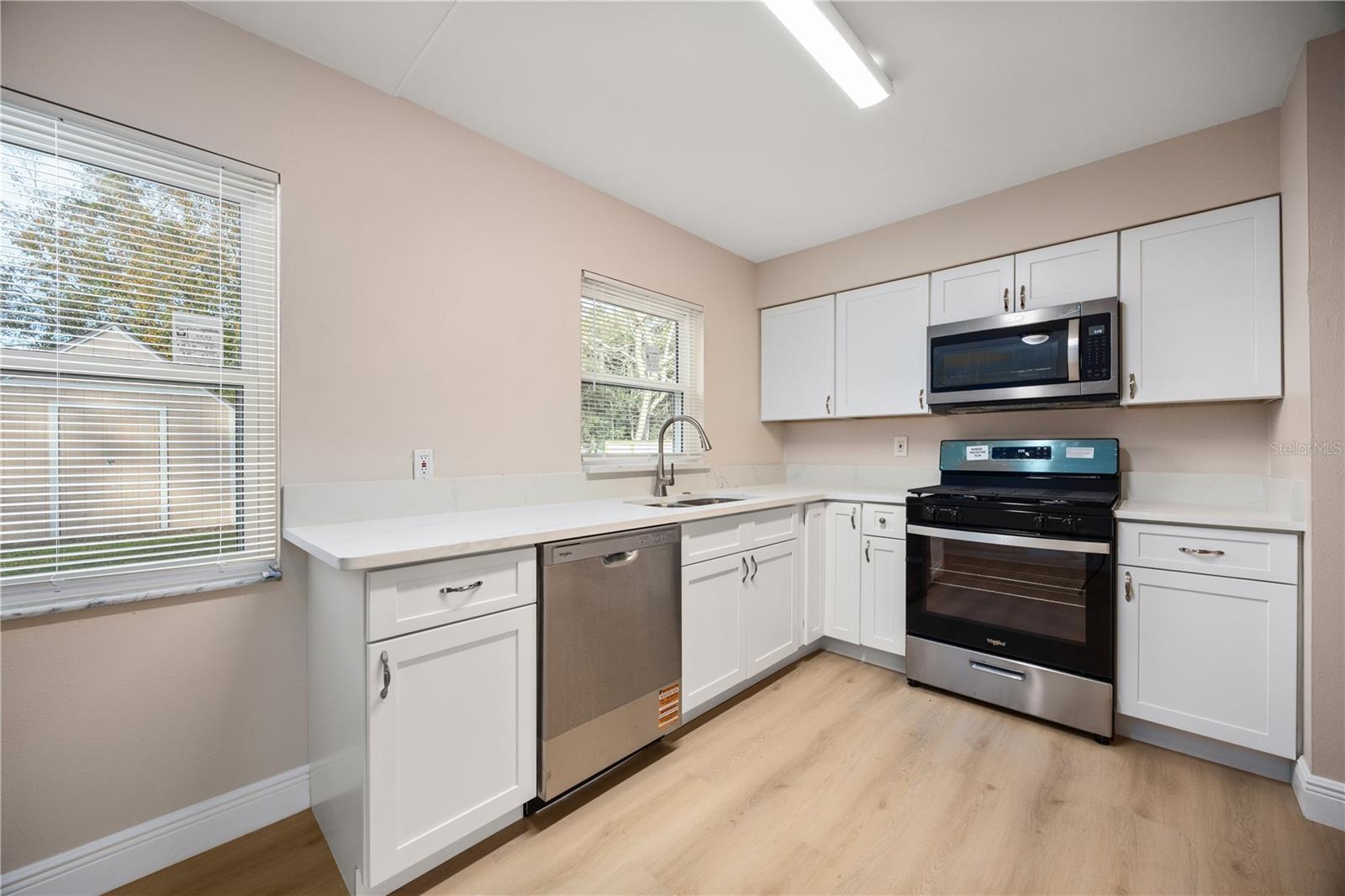 Image 5 of 27 For 8013 Rhea Circle