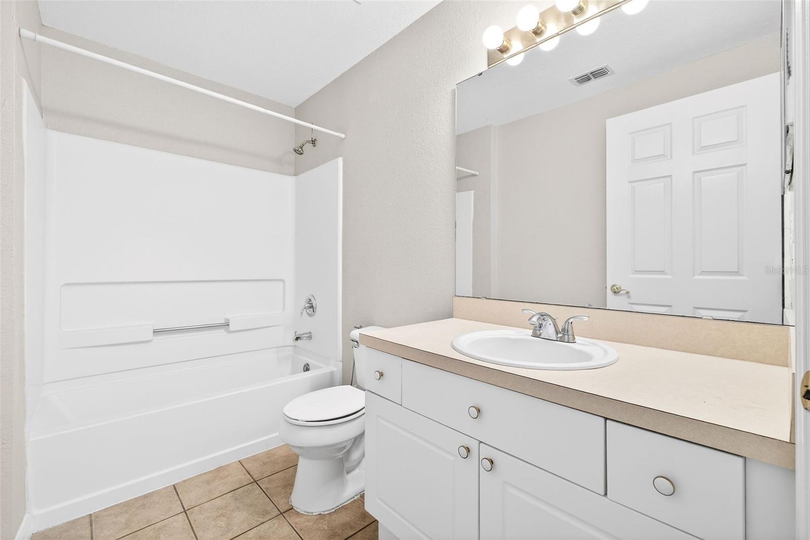 Image 13 of 20 For 141 Reserve Circle 109