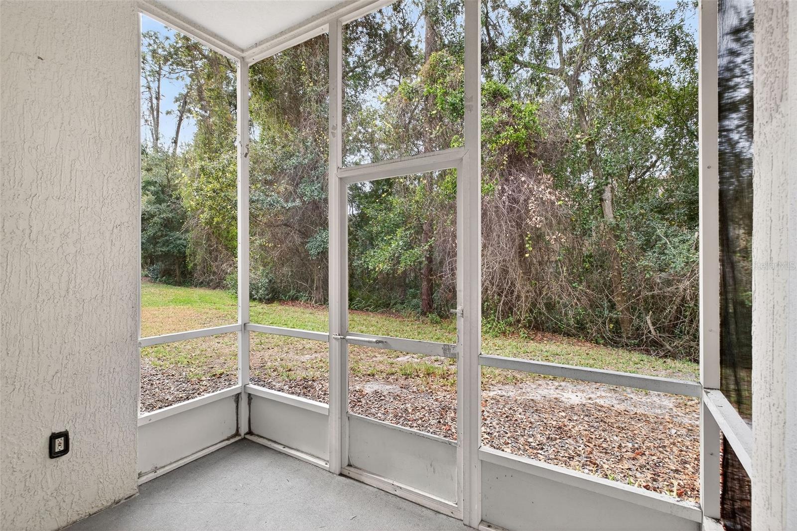 Image 19 of 20 For 141 Reserve Circle 109