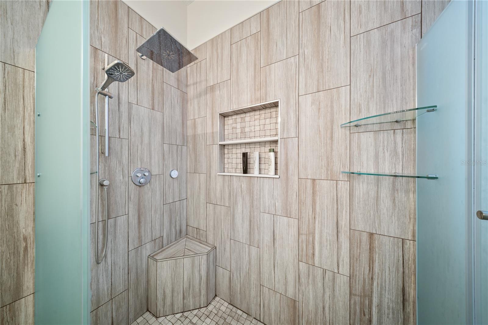 Image 24 of 57 For 11384 Northland Drive