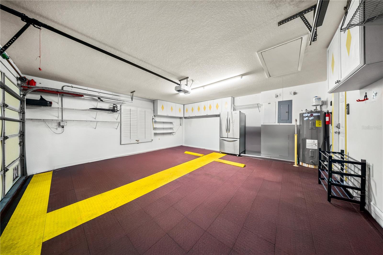 Image 37 of 57 For 11384 Northland Drive