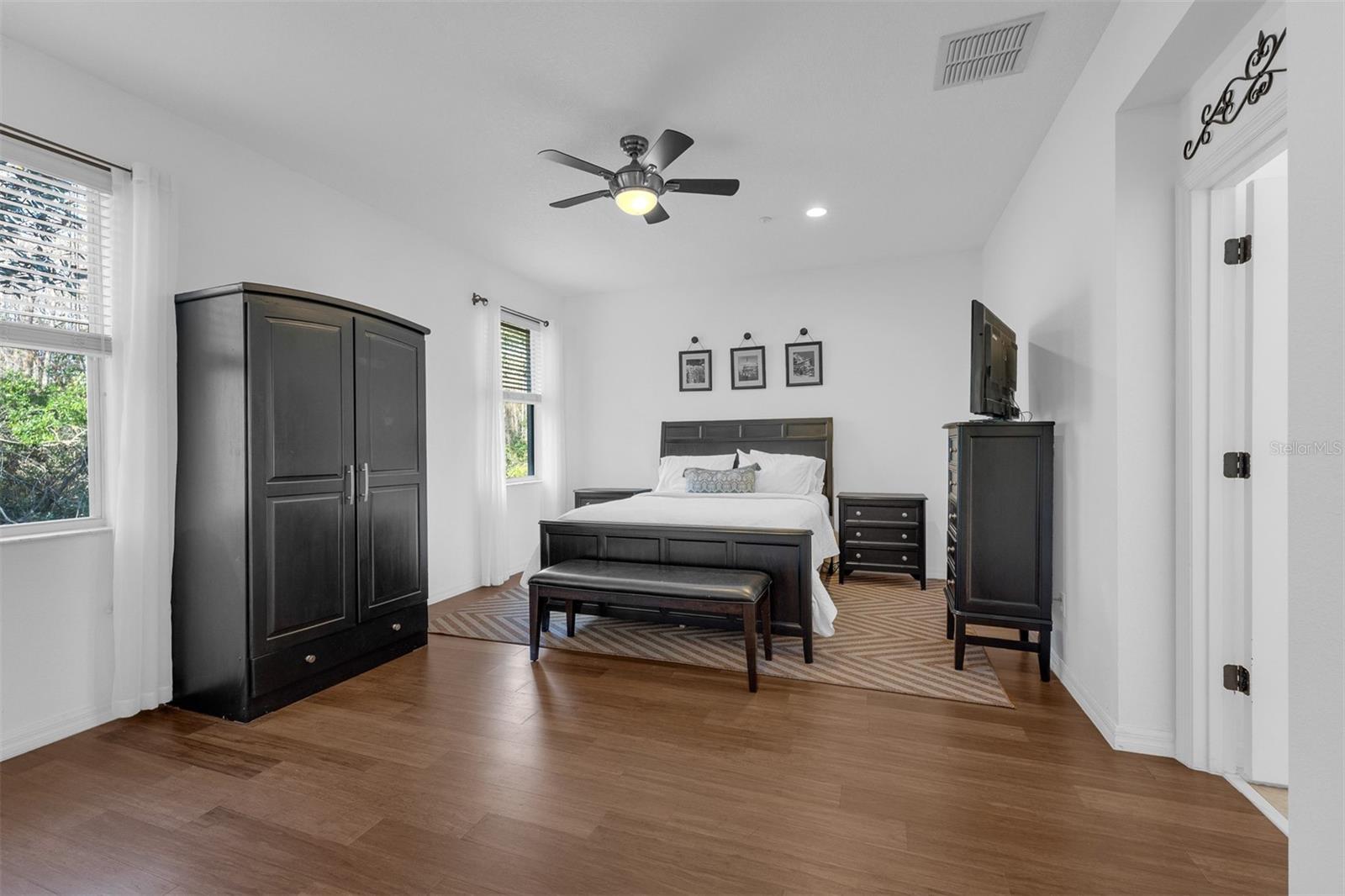 Image 16 of 40 For 9948 Cypress Vine Drive