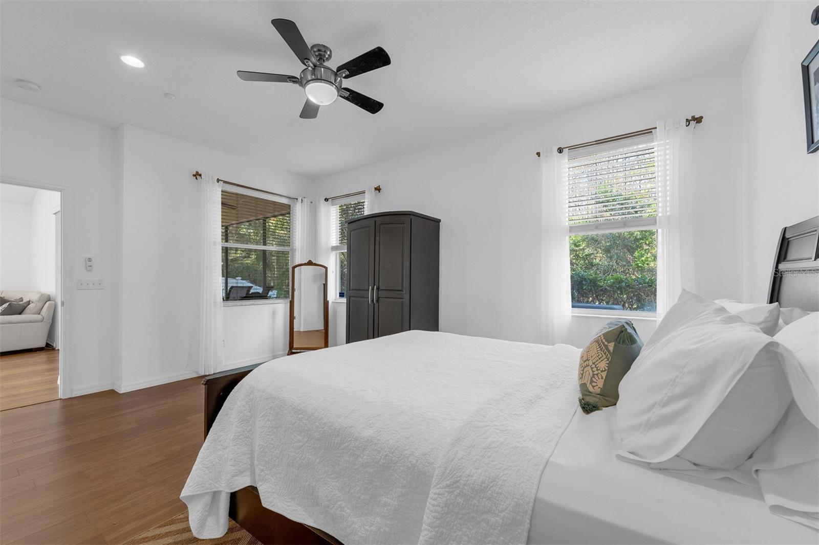 Image 18 of 40 For 9948 Cypress Vine Drive