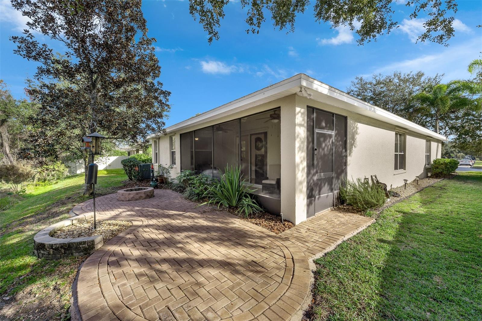 Image 31 of 40 For 9948 Cypress Vine Drive