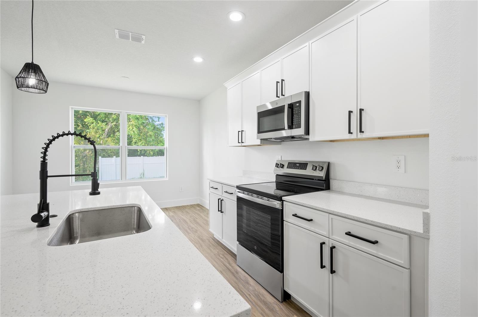 Image 10 of 47 For 1891 Van Allen Circle