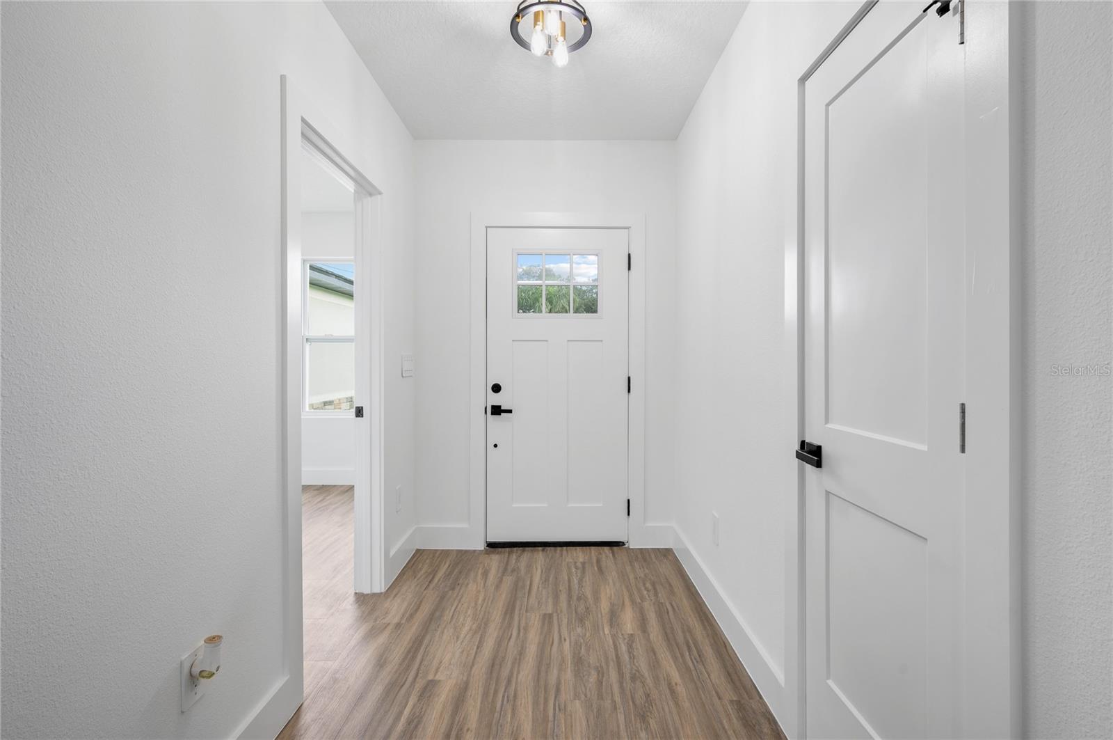 Image 17 of 47 For 1891 Van Allen Circle