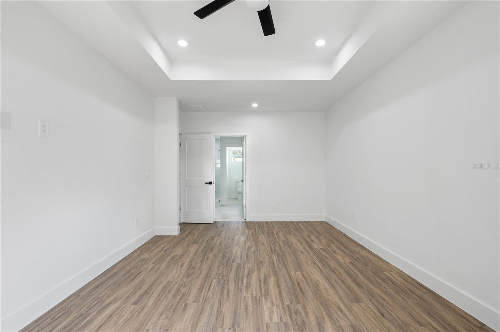 Image 18 of 47 For 1891 Van Allen Circle