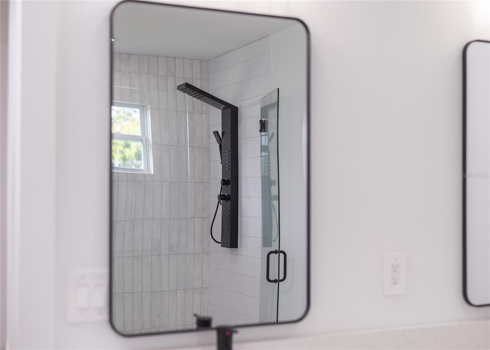 Image 25 of 47 For 1891 Van Allen Circle