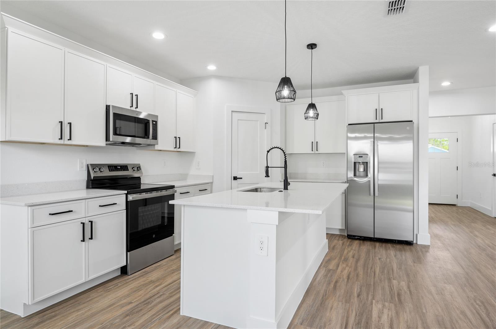 Image 3 of 47 For 1891 Van Allen Circle