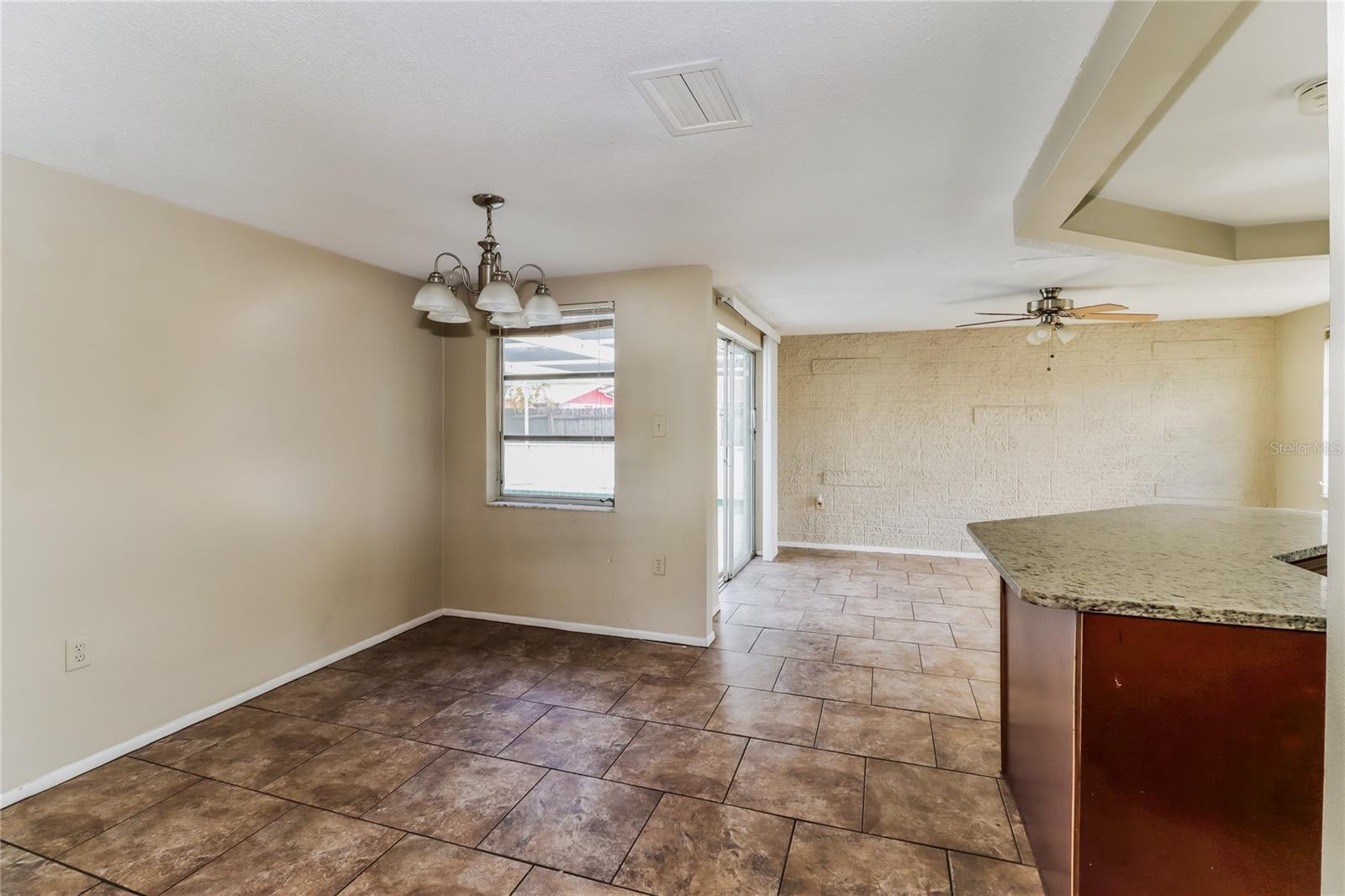 Image 8 of 16 For 9636 Mark Twain Lane