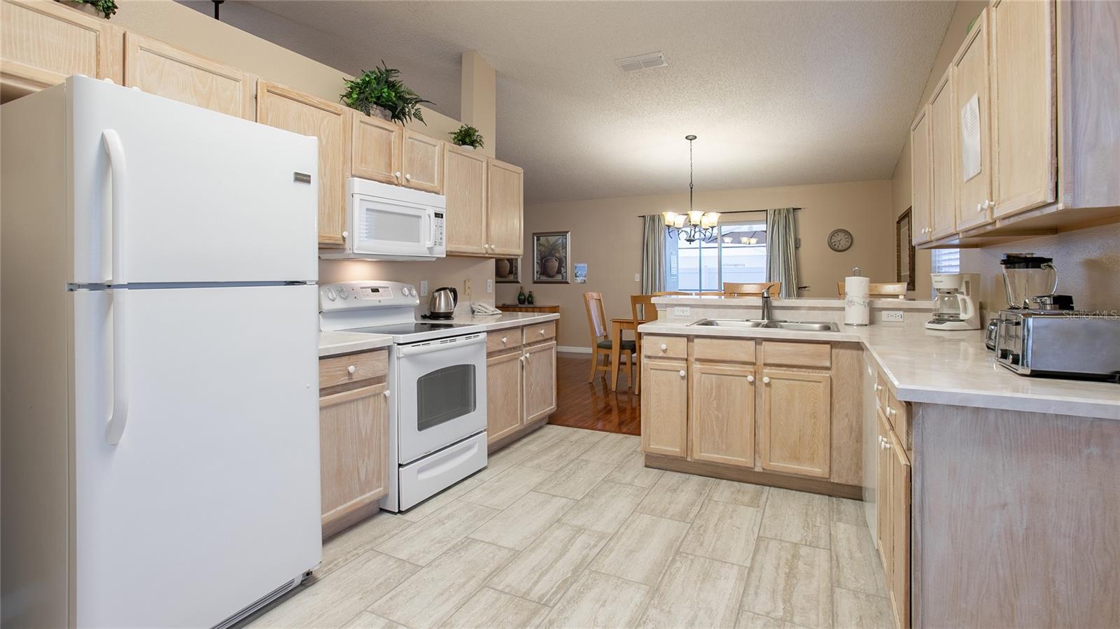 Image 9 of 25 For 7802 Laurel Oak Lane