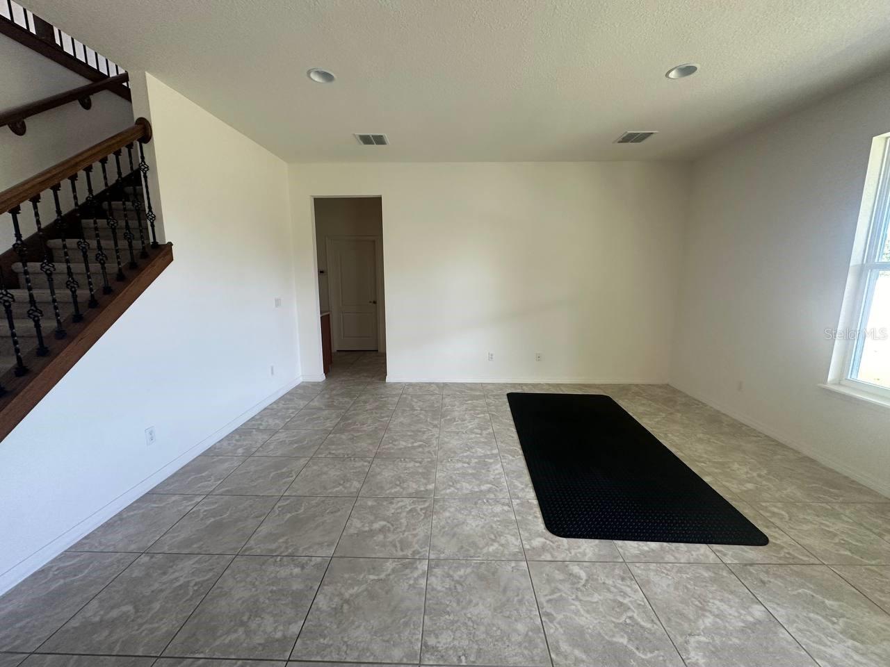 Image 7 of 27 For 3877 Mt Vernon Way