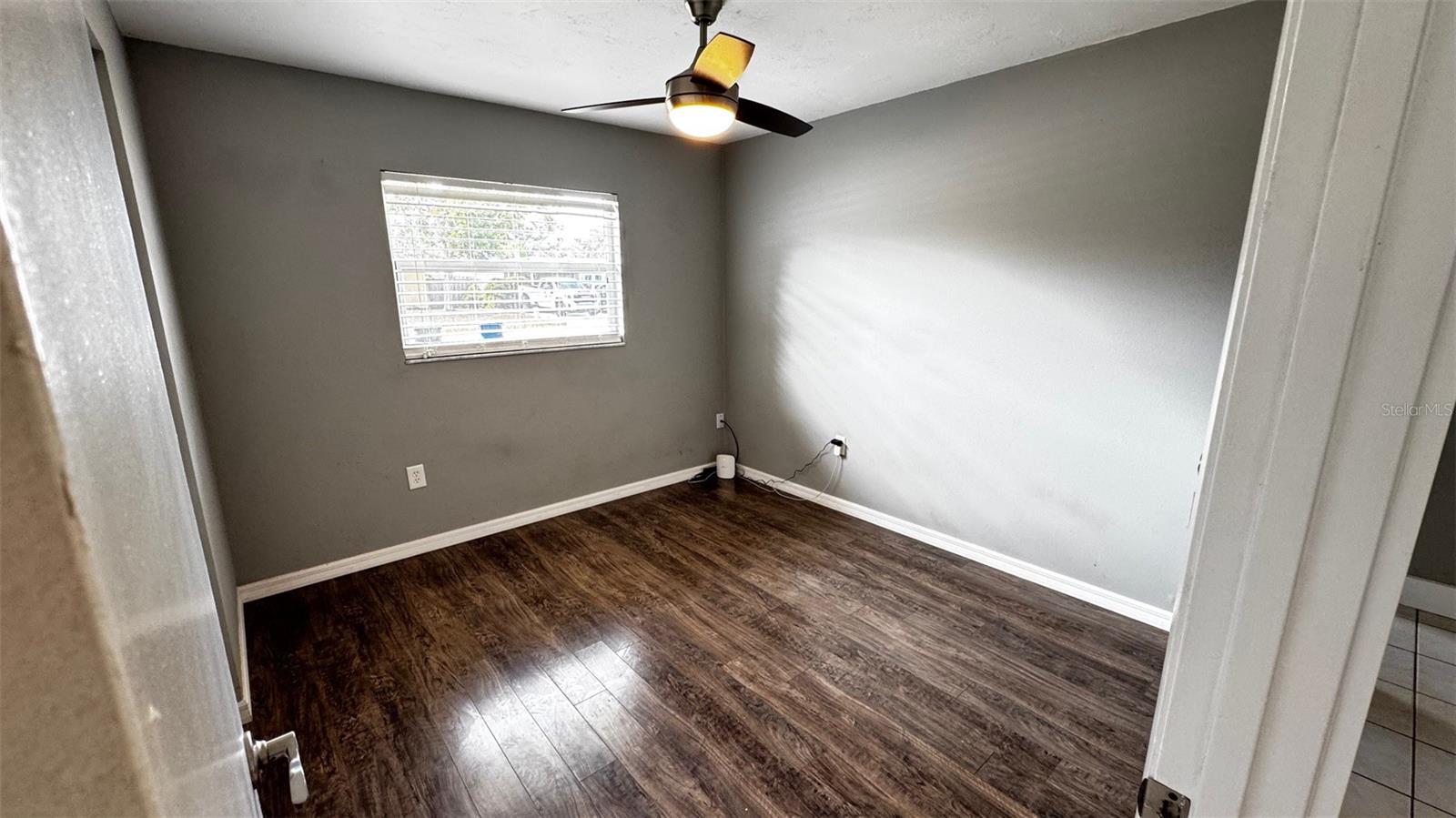 Image 11 of 21 For 3935 Middlesex Place