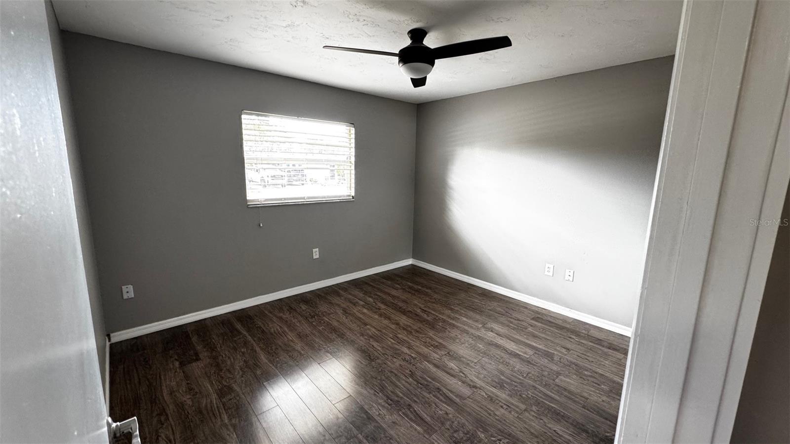 Image 13 of 21 For 3935 Middlesex Place