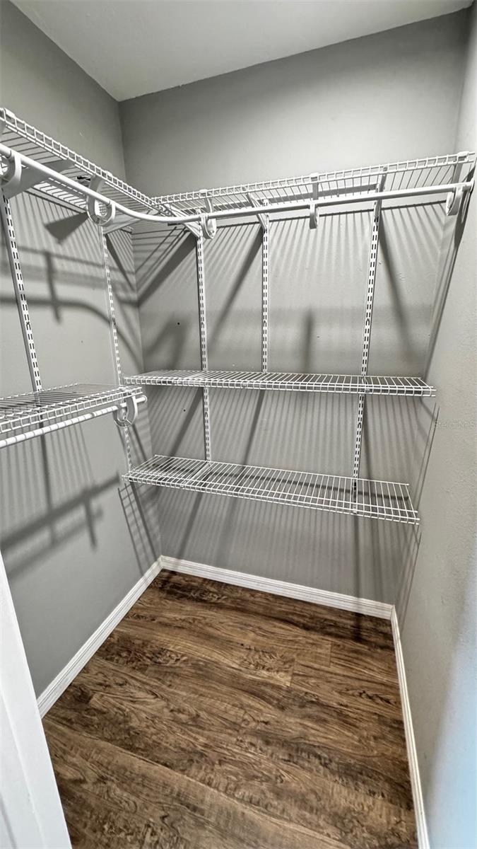 Image 17 of 21 For 3935 Middlesex Place