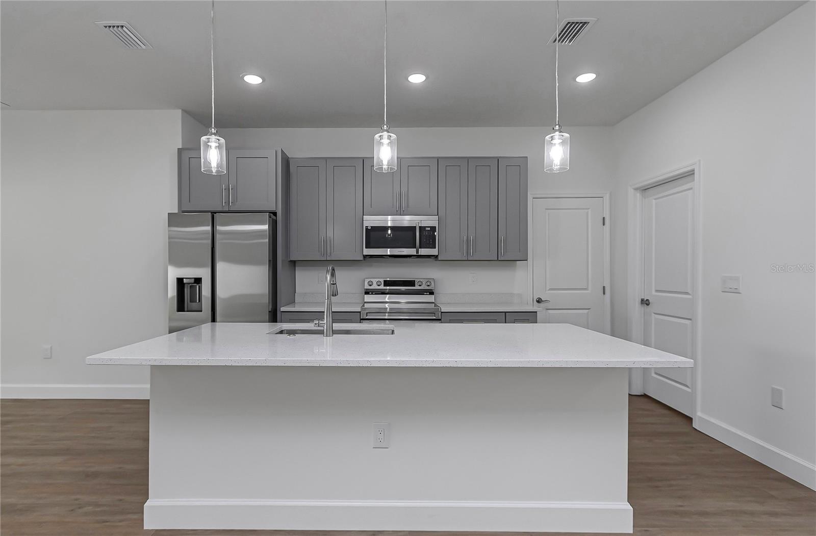 Image 18 of 44 For 13177 67th Avenue