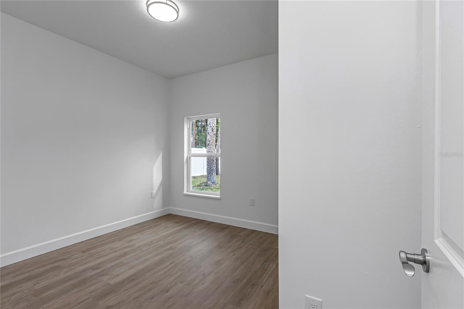 Image 29 of 44 For 13177 67th Avenue