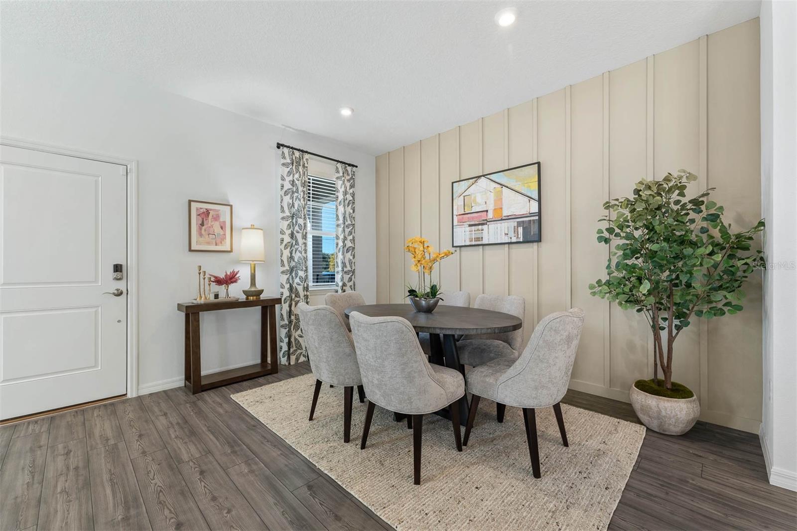 Image 4 of 38 For 5762 Stockade Boulevard