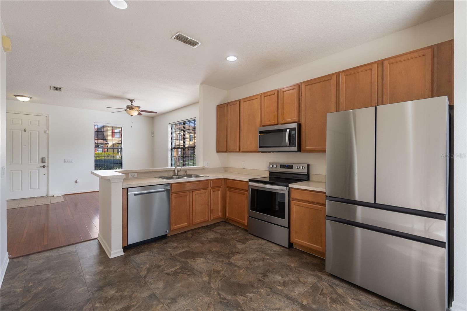 Image 12 of 41 For 13676 Beauregard Place