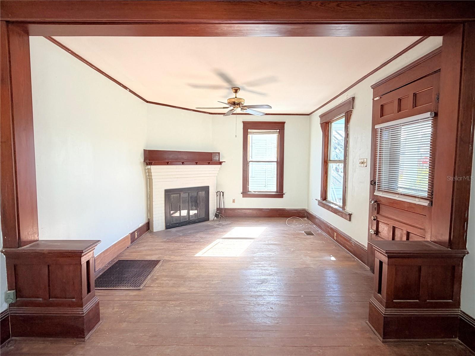 Image 3 of 17 For 43 Hollywood Avenue