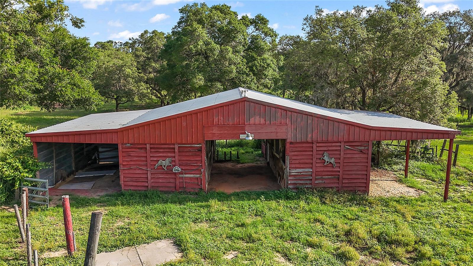 Image 3 of 41 For 17952 Lookout Hill Road