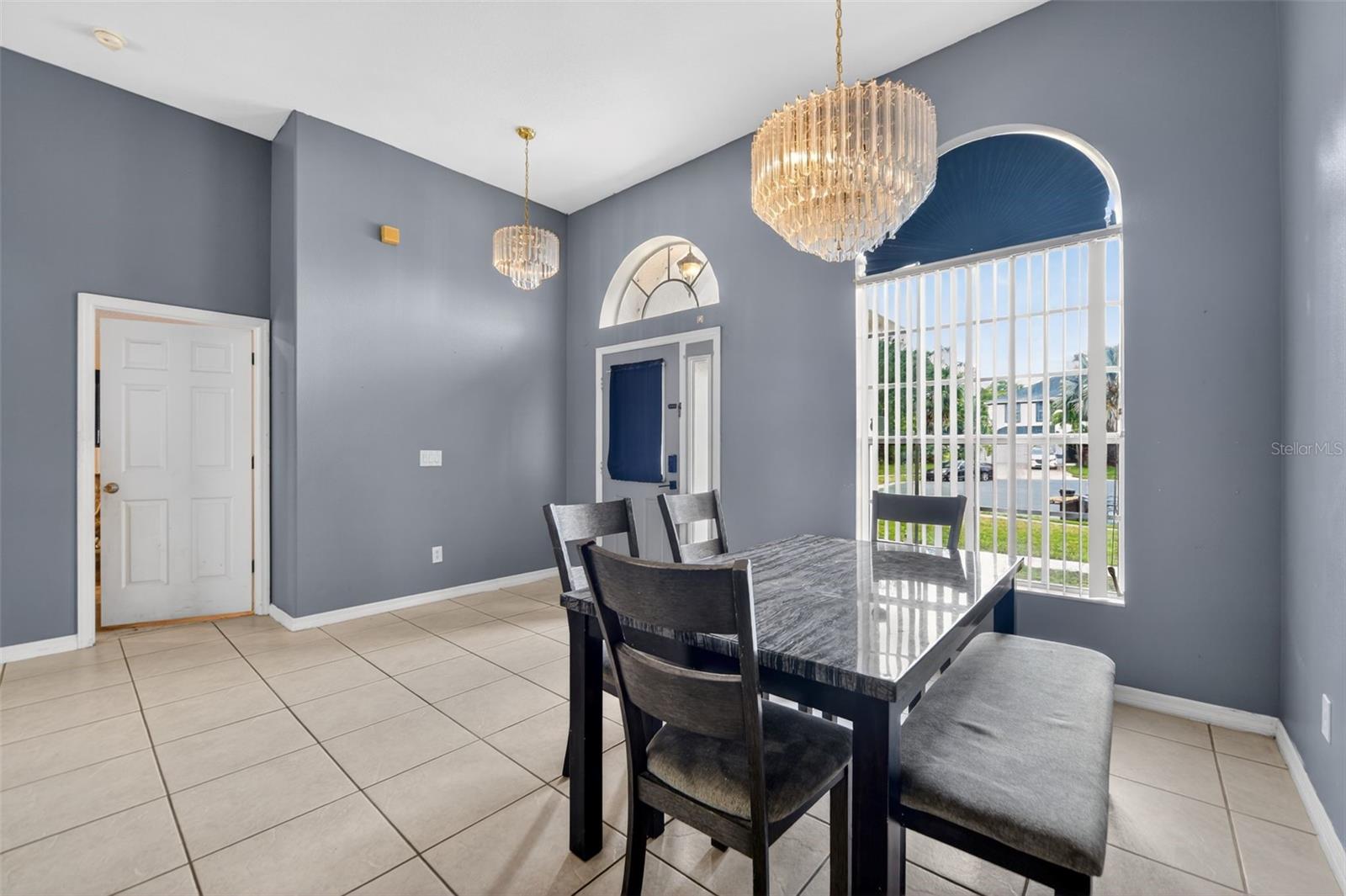 Image 11 of 30 For 4140 Maidu Court