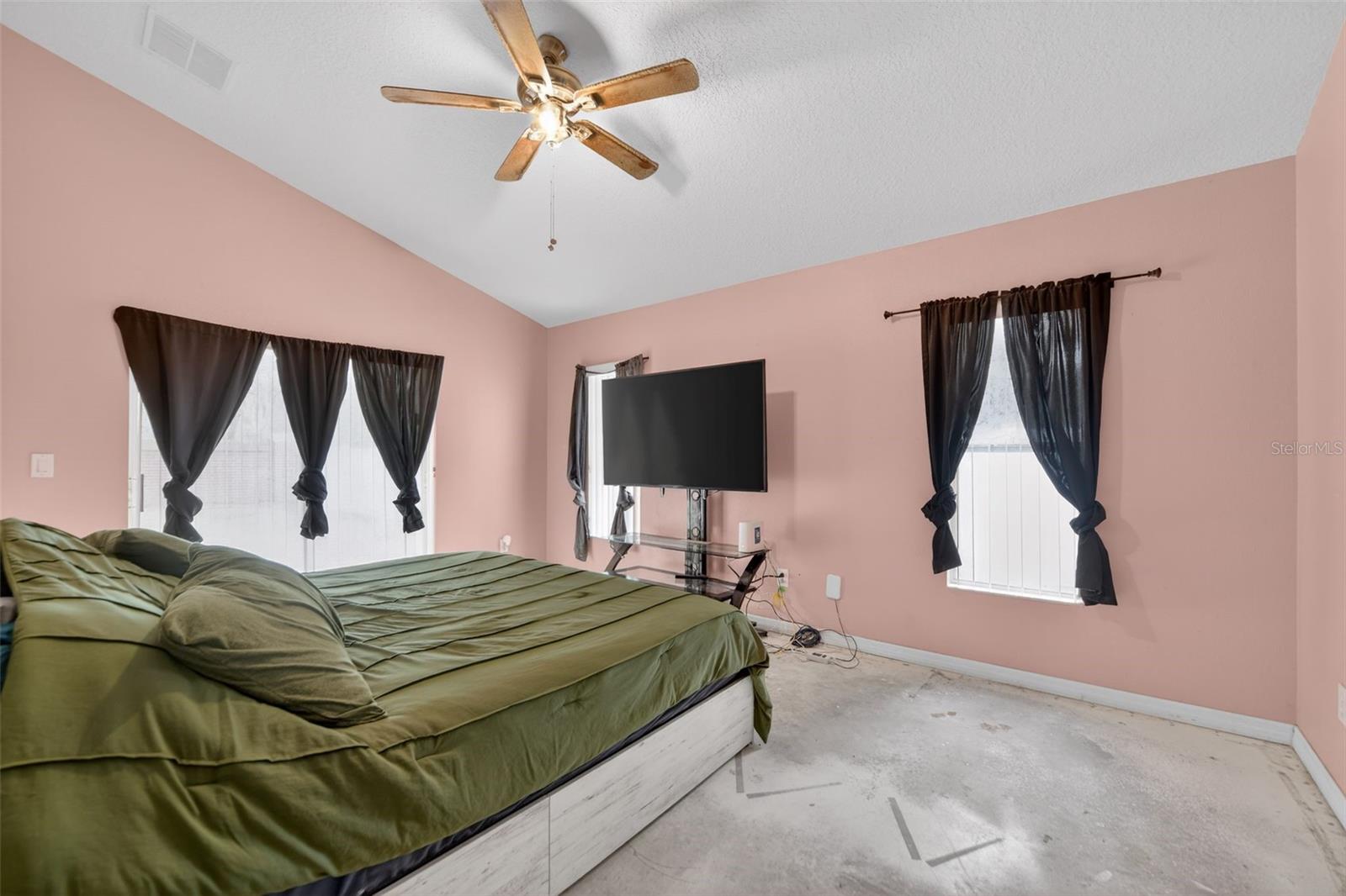 Image 15 of 30 For 4140 Maidu Court