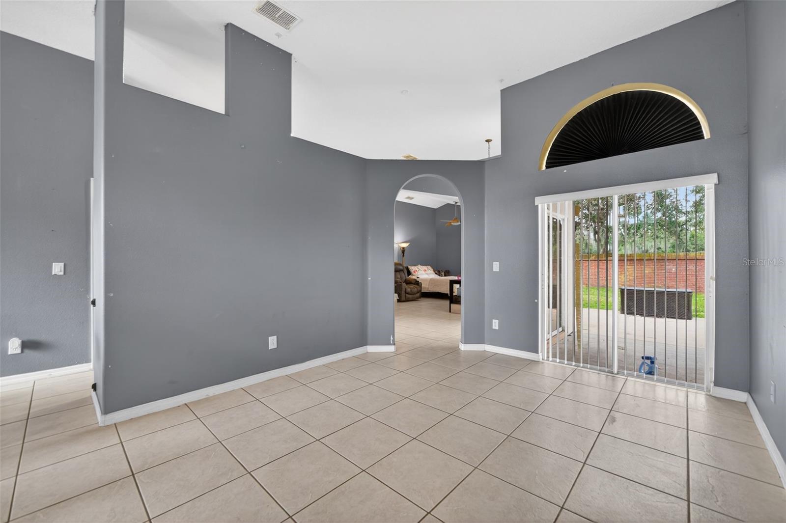 Image 6 of 30 For 4140 Maidu Court