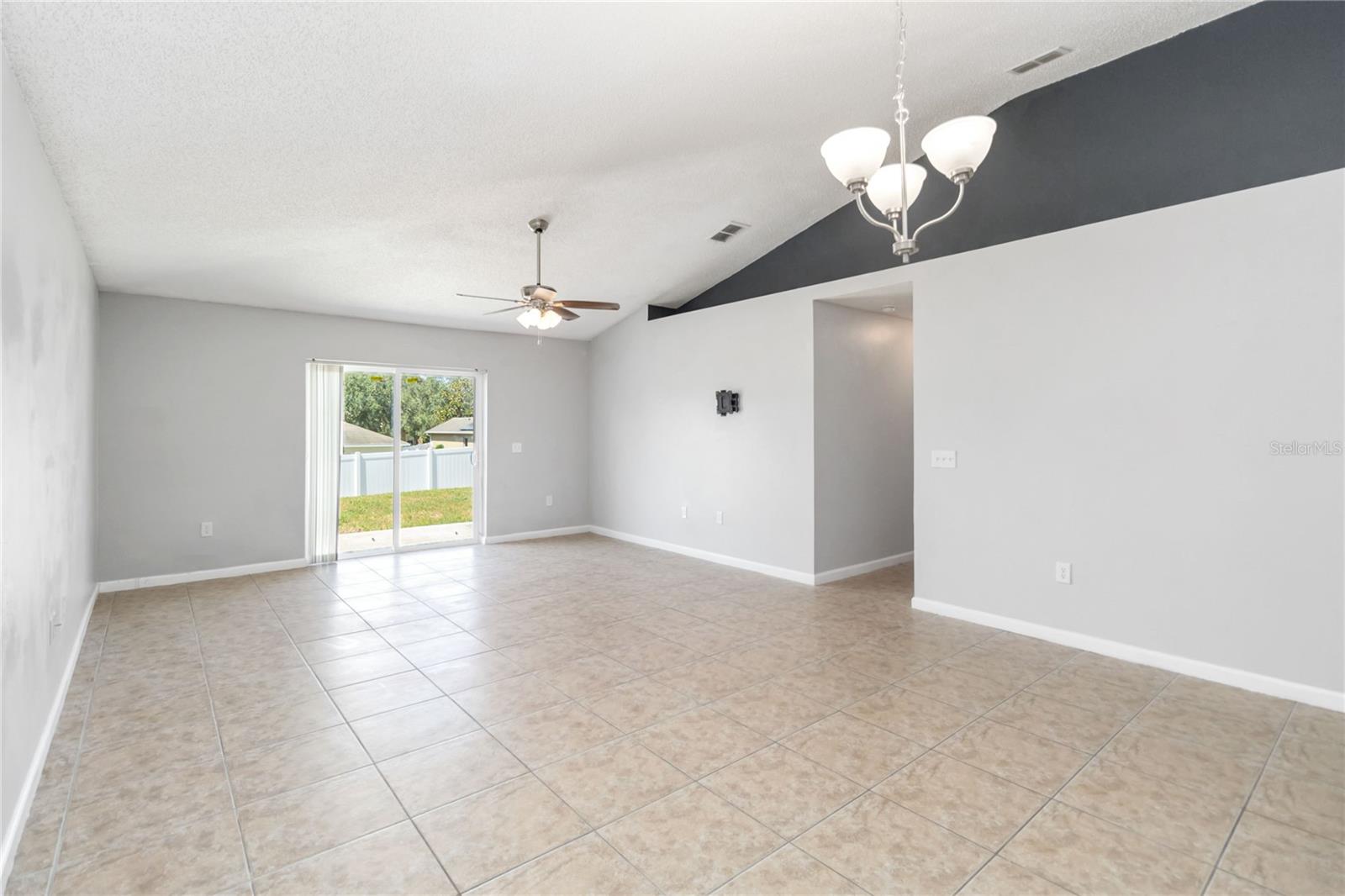 Image 13 of 40 For 2225 Sandridge Circle