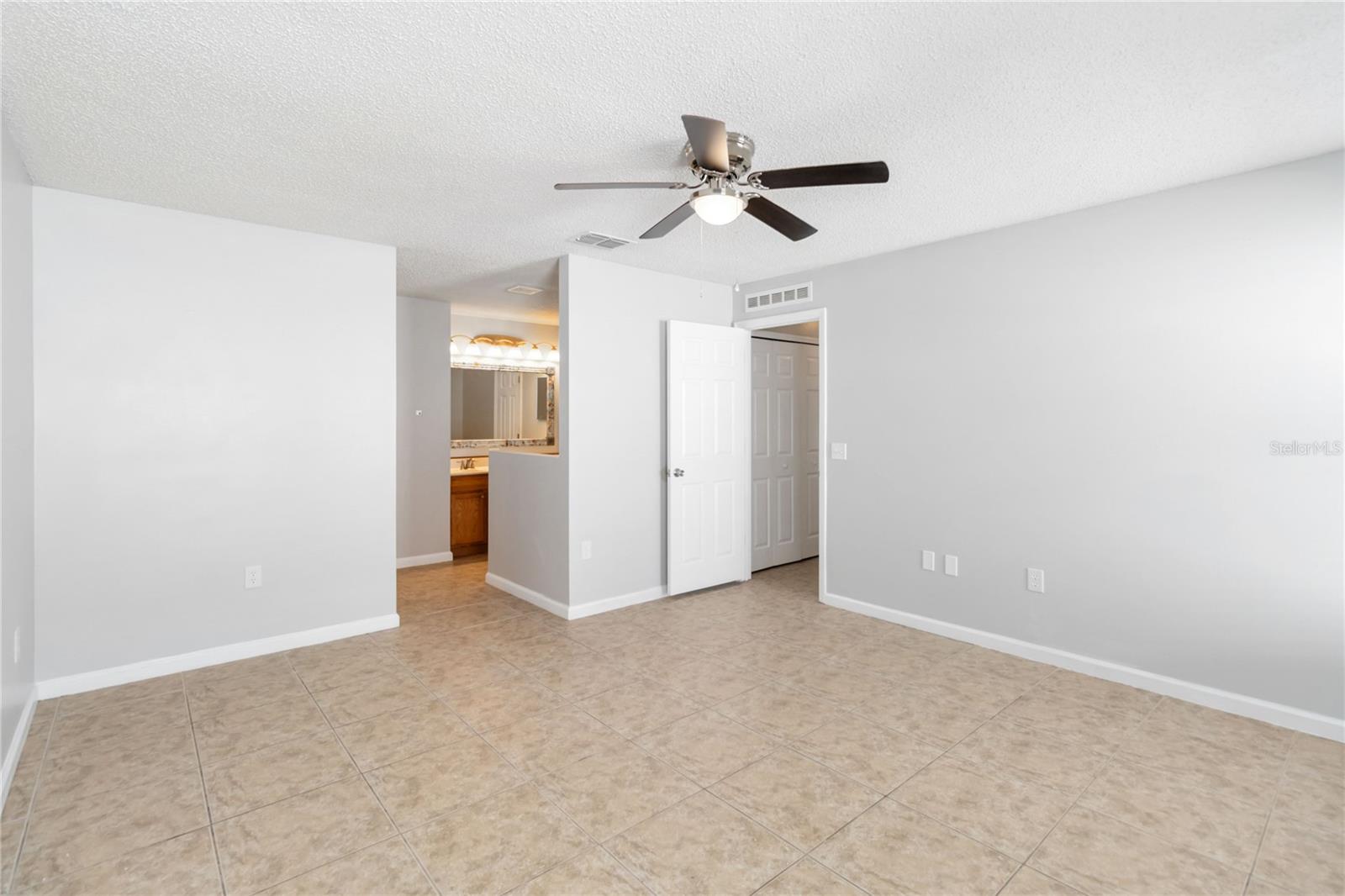 Image 17 of 40 For 2225 Sandridge Circle