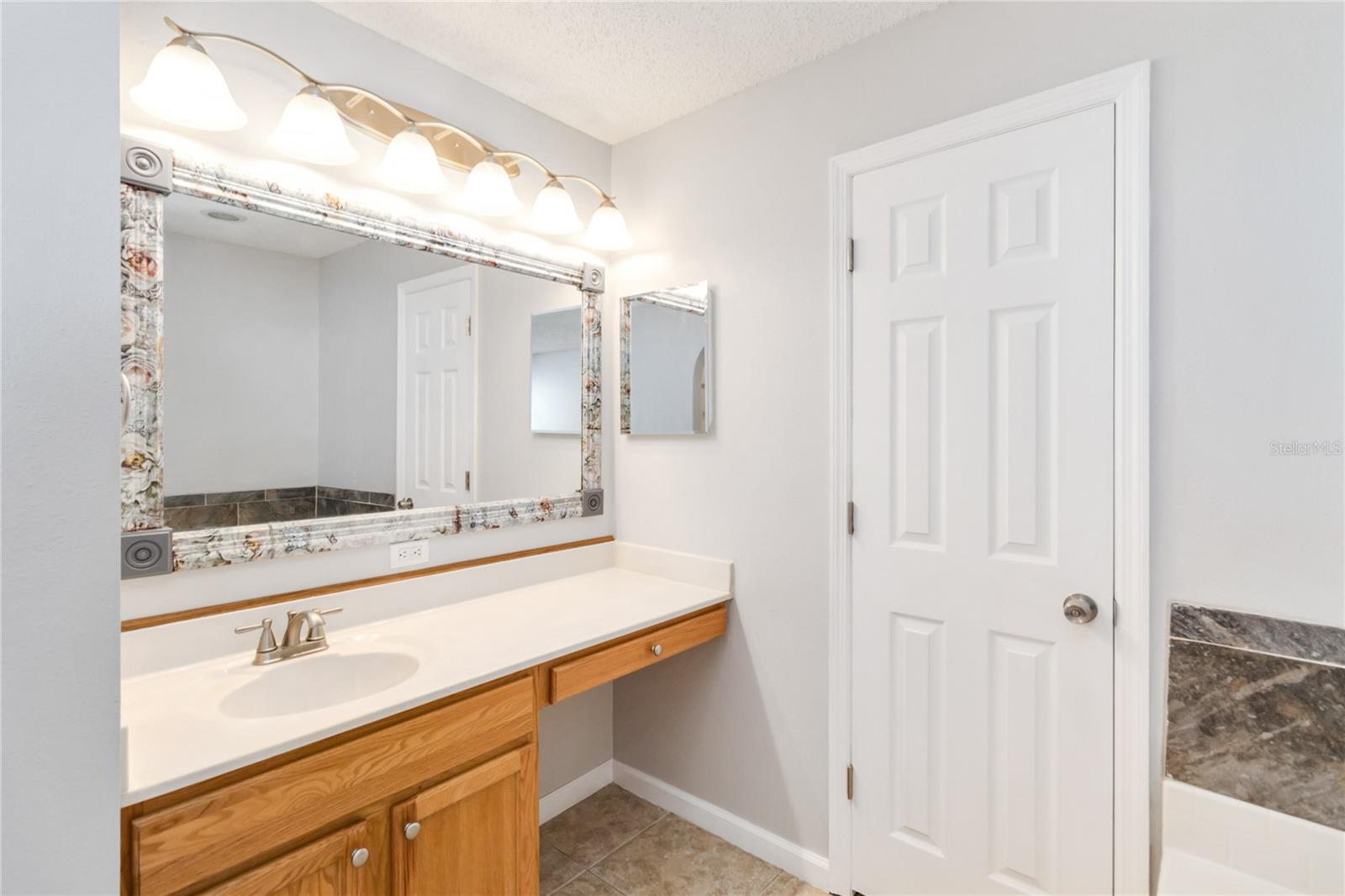 Image 23 of 40 For 2225 Sandridge Circle