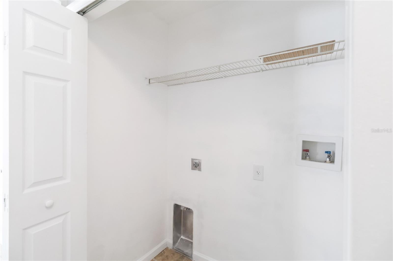 Image 33 of 40 For 2225 Sandridge Circle