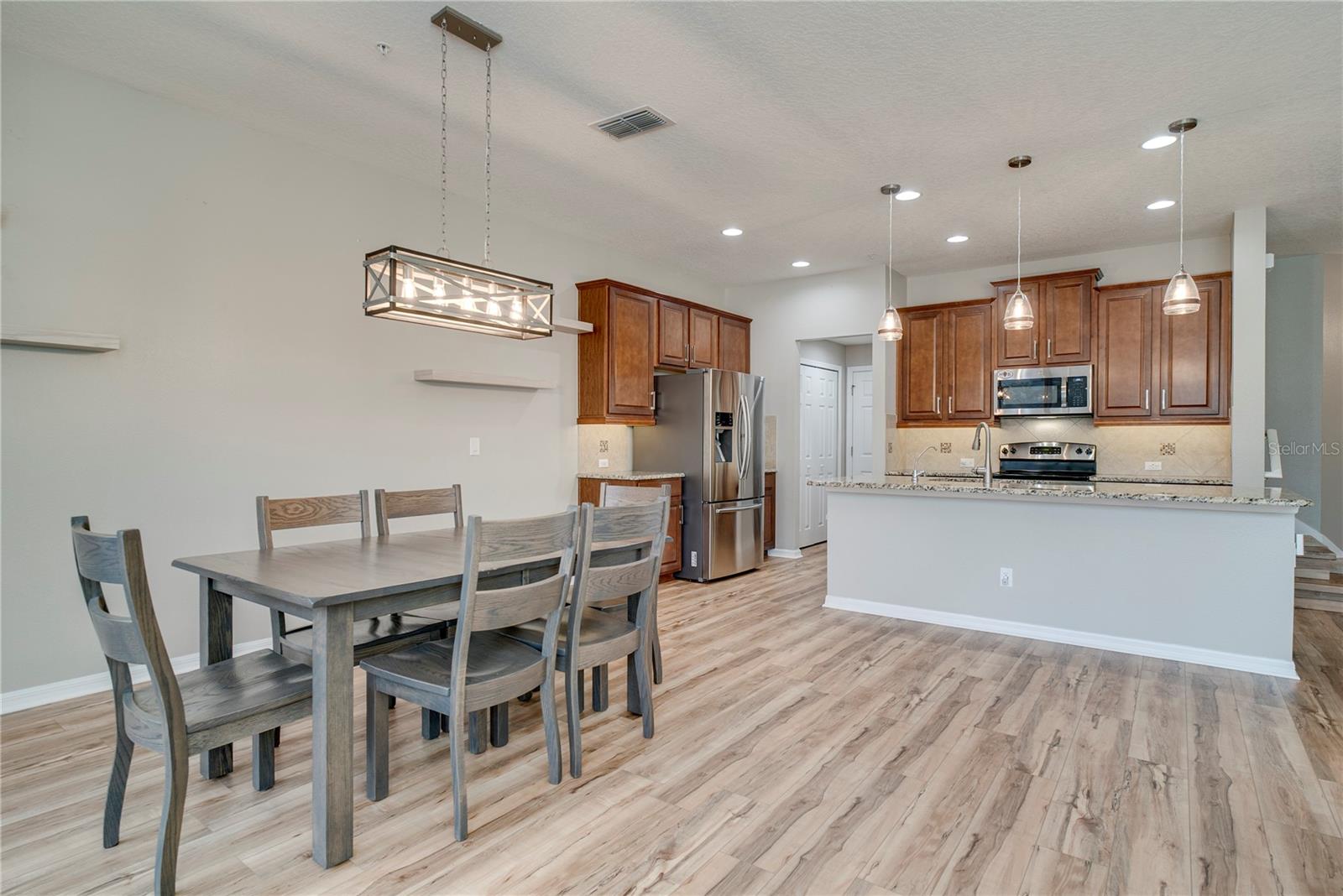 Image 13 of 37 For 814 Walkers Grove Lane