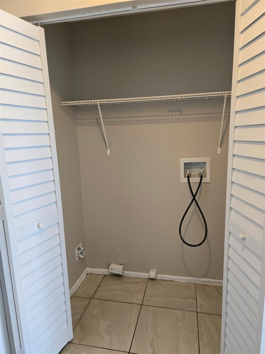 Image 5 of 8 For 385 Lime Street 2