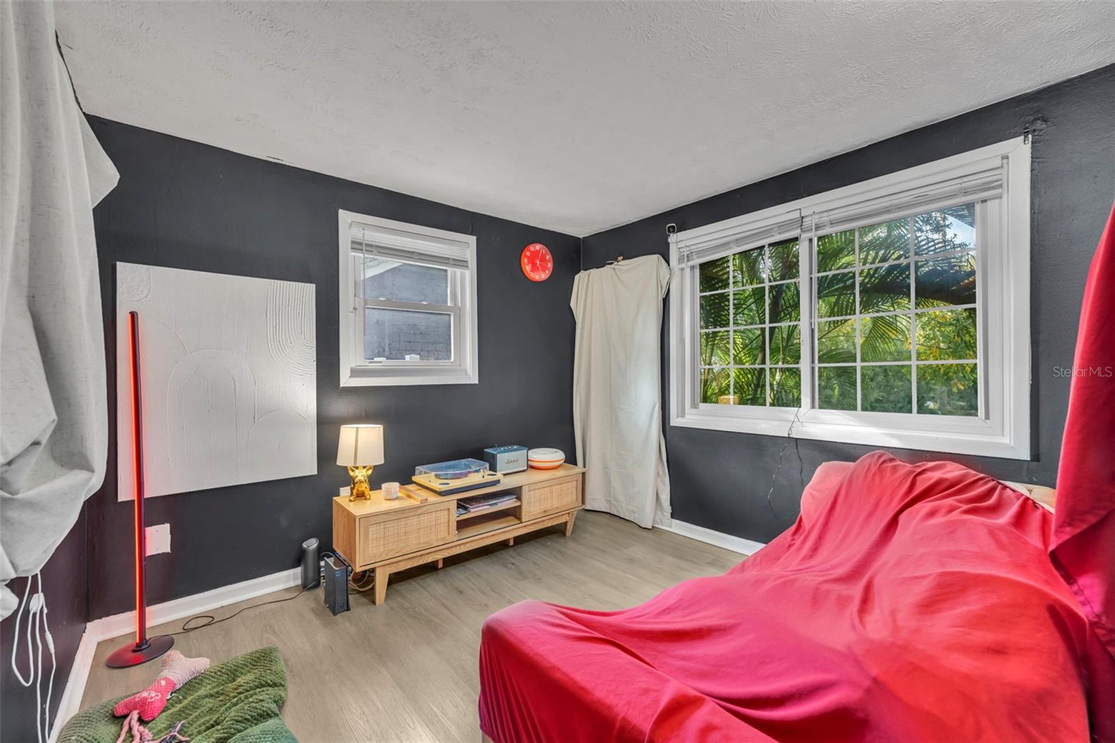 Image 4 of 15 For 414 Muriel Street