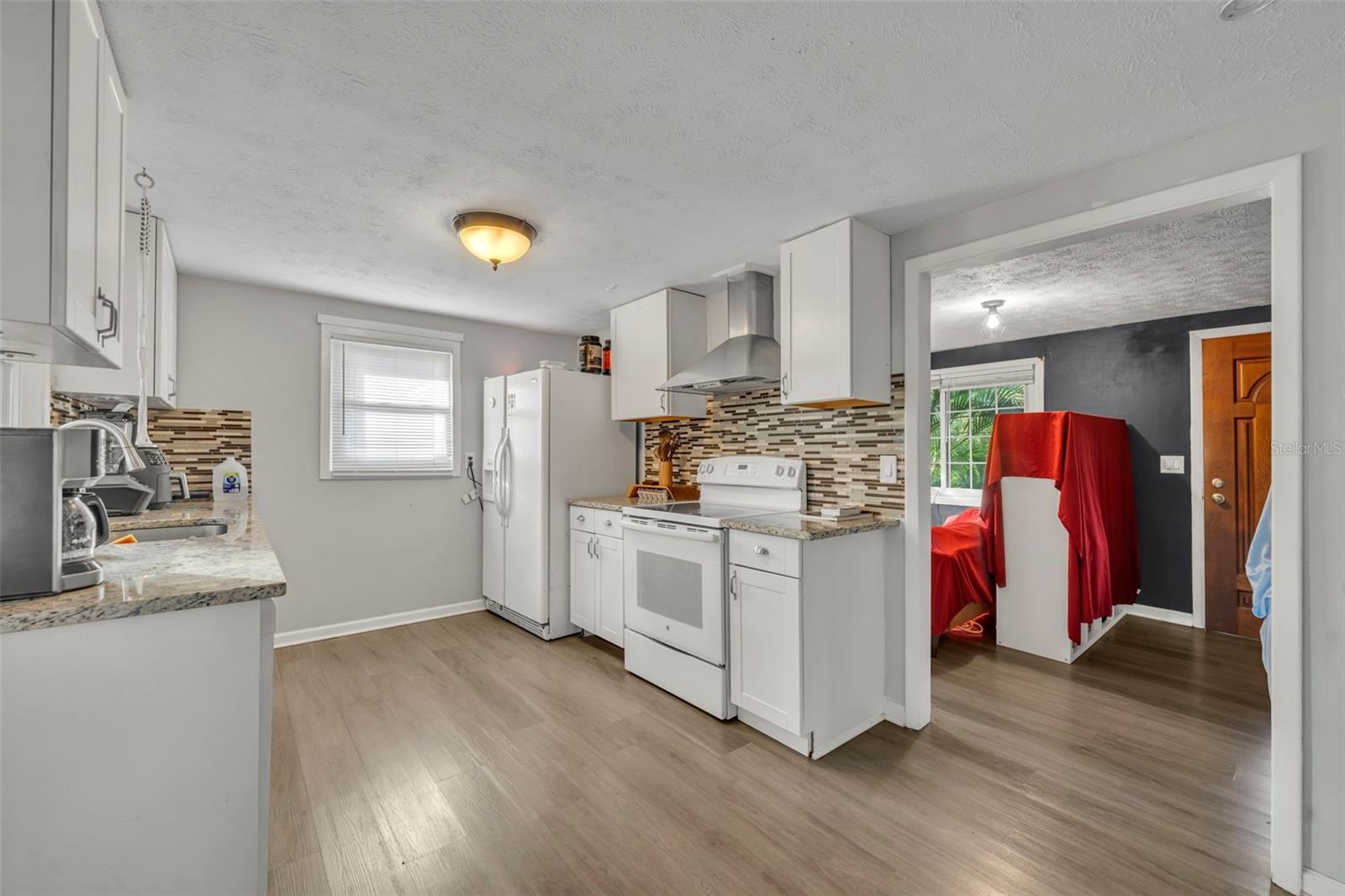 Image 6 of 15 For 414 Muriel Street