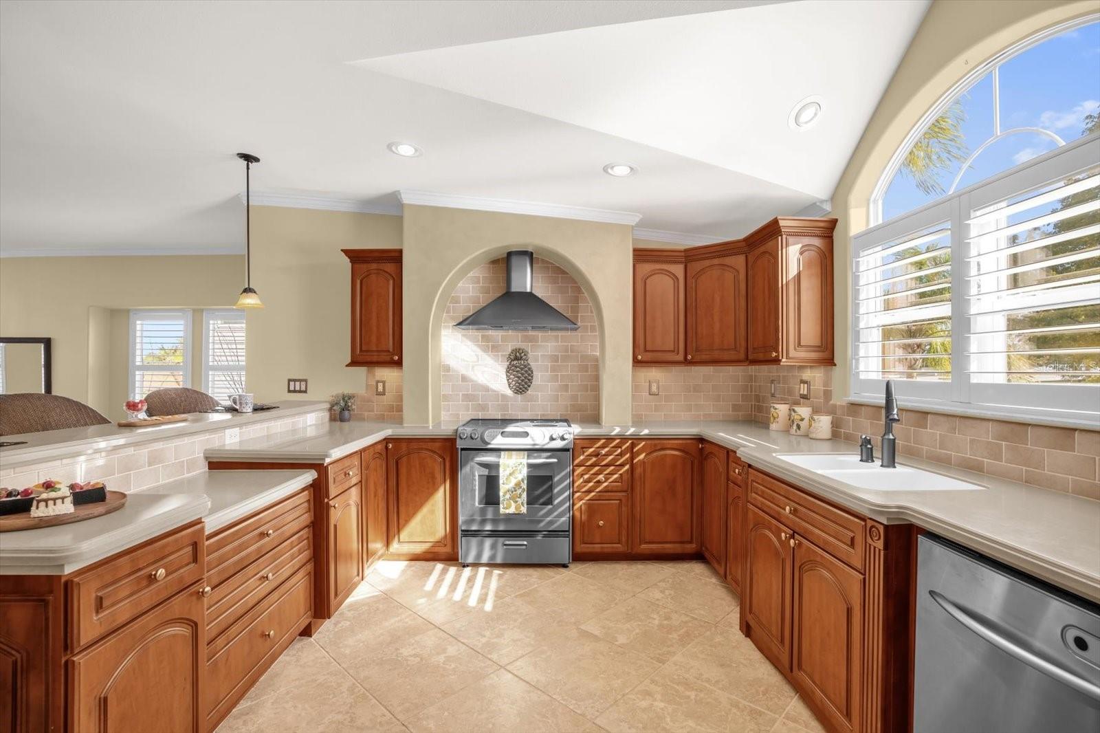 Image 9 of 46 For 3448 Greenbluff Road 1130