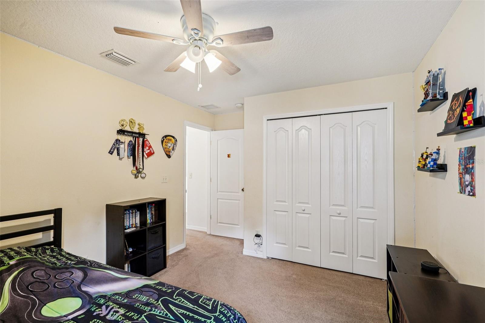 Image 15 of 19 For 10118 Rockdale Drive